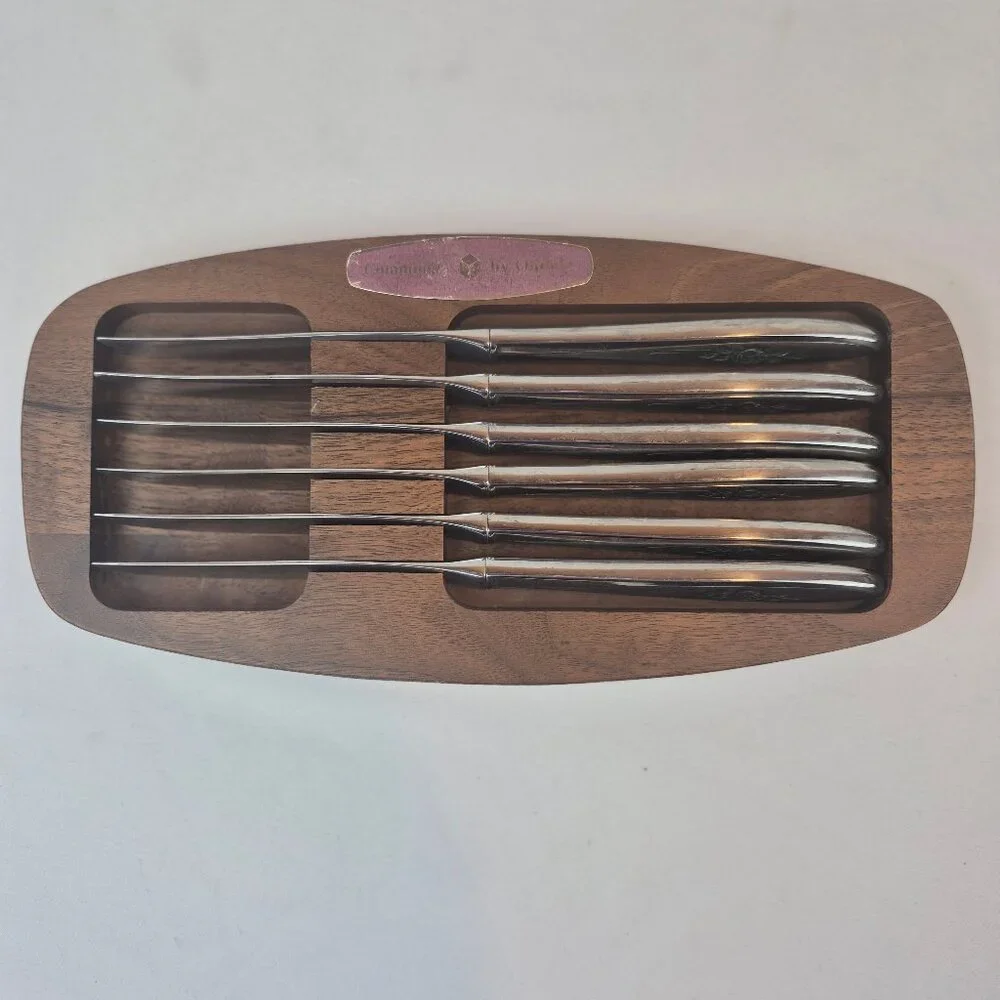 Community By Oneida Steak Knife Set Of 6 Knives in a Walnut Wood Case